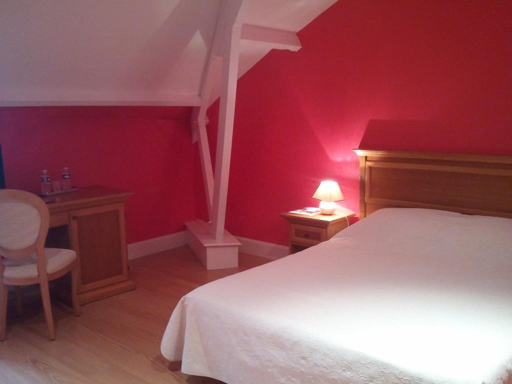 Chateau Sainte Marie Hotel Dompierre-sur-Charente Pokój zdjęcie