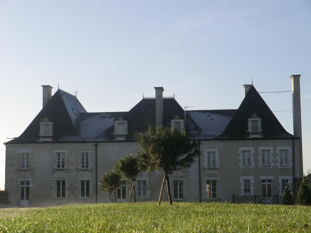 Chateau Sainte Marie Hotel Dompierre-sur-Charente Zewnętrze zdjęcie
